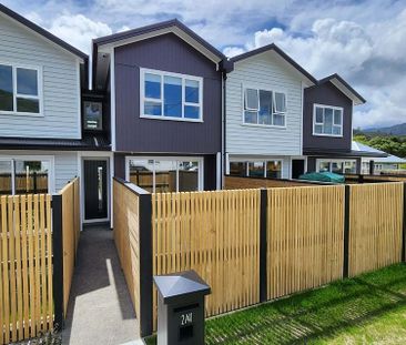 Modern 2BR Townhouse in Wainuiomata - Photo 1