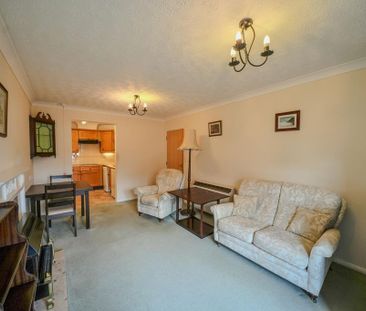1 bedroom flat to rent - Photo 4