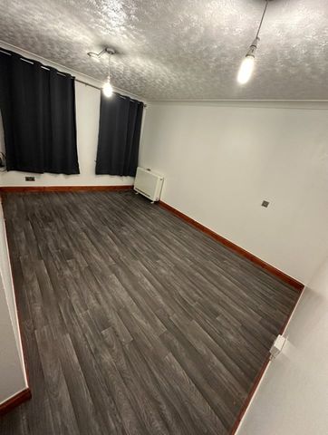 Studio Flat, Marsh Close, LE4 - Photo 4