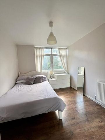 Lovely double room in Bethnal Green (close to Overground and Underground stations) - Photo 3