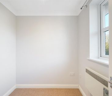 House To Let - Photo 4