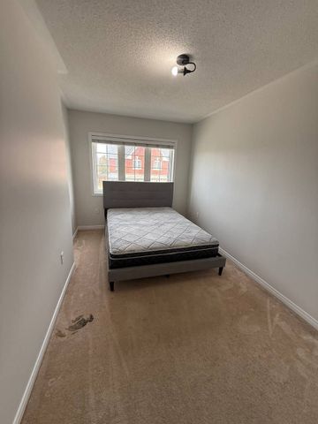 For Lease - 514 Candlestick Circle Unit# Upper, Mississauga, Ontario - Photo 2