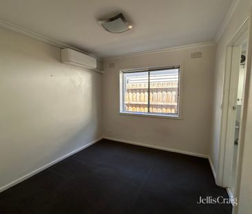 2/43 Gillies Street, Fairfield VIC 3078 - Apartment For Rent | Domain - Photo 2