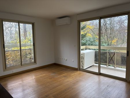 Location Appartement 3 pièces 65m² PARIS 12ème - Photo 3