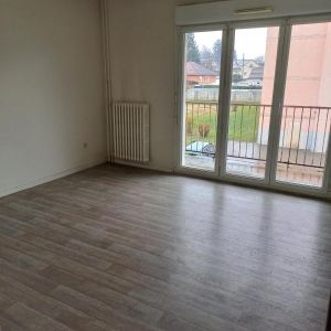 Location Appartement à LE PONT DE BEAUVOISIN - Photo 1