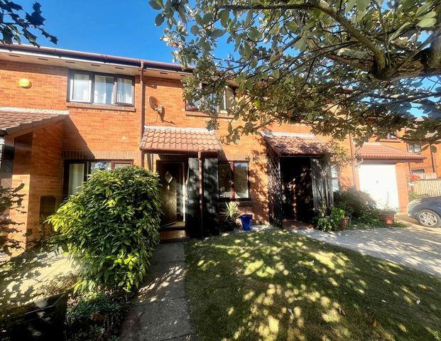 2 bedroom terraced house to rent - Photo 1
