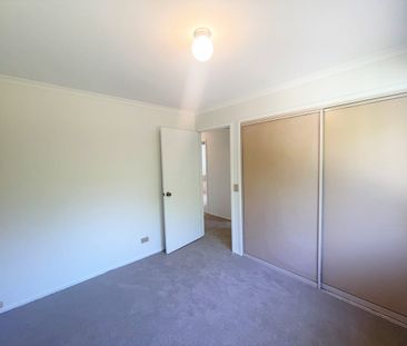 THREE BEDROOM FAMILY HOME - Photo 4