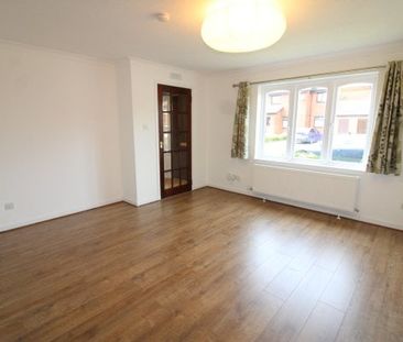 Fisher Drive, Paisley - Photo 1