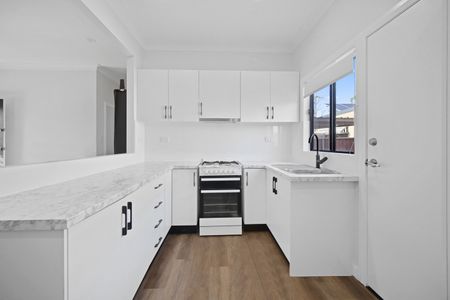 3 bedroom Family Home - Photo 4