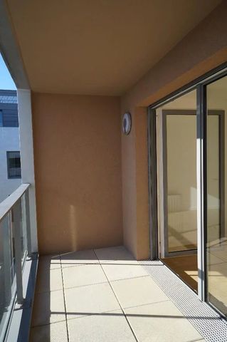 Location Appartement 1 pièce 30m² VELIZY VILLACOUBLAY 78140 - Photo 4