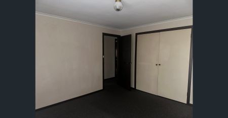 SPACIOUS UNIT IN THE MOST PERFECT LOCATION! - Photo 4