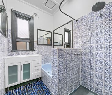 74 Henry Street, Windsor VIC 3181 - House For Rent | Domain - Photo 2