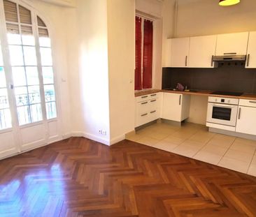 Location Appartement 3 pièces 52m² NICE 06000 - Photo 3