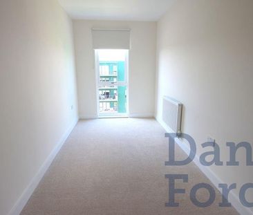 3 bedroom apartment to rent - Photo 3