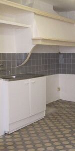 Location Appartement 1 pièce 44m² LA CIOTAT 13600 - Photo 3