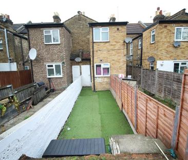 3 bedroom maisonette to rent - Photo 5