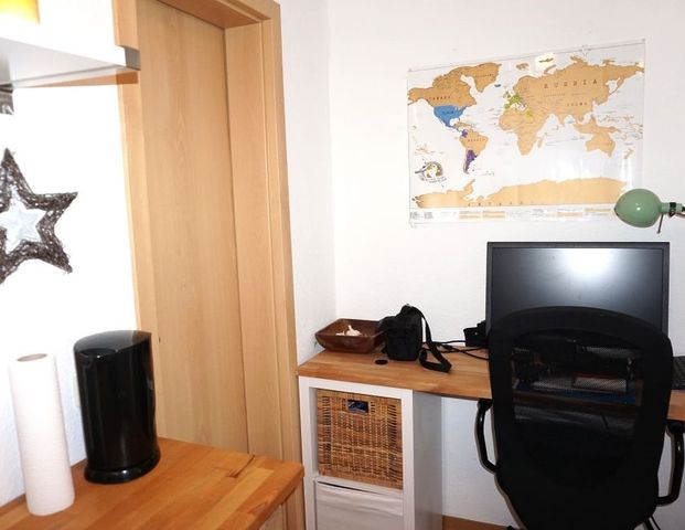 Super Uni-Lage! Apartment mit Pantryküche, Terrasse und Weitblick - Foto 1