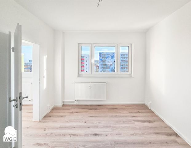 Saniertes Wohnhighlight: Moderne 4-Raum-Wohnung mit Traum-Aussicht in innenstadtnaher Top-Lage - Photo 1