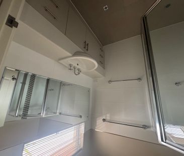 238A Crawford Road, Inglewood, WA 6052 - Photo 6