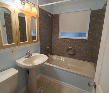 For Lease - 4918 LEITRIM Road Unit# Unit A, Carlsbad Springs, Ontario - Photo 6