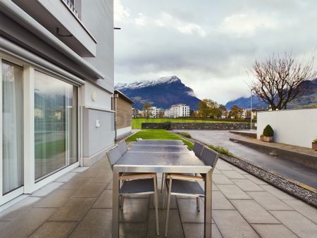 Traumhafte 3.5-Zimmer-Wohnung mit Bergblick in Altdorf - Photo 3