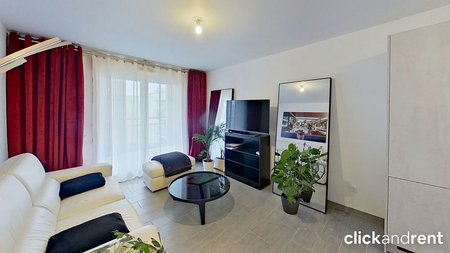 T2 meublé de 44 m² avec balcon et parking – Résidence récente avec ascenseur – Noisy-le-Grand - Photo 3