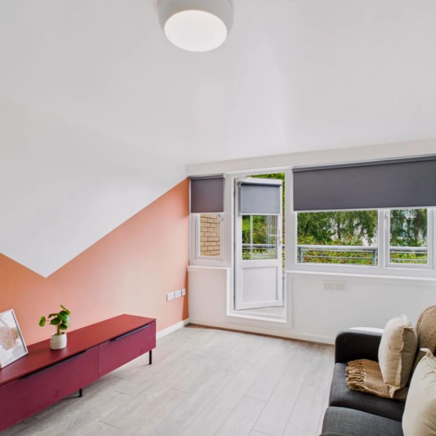 Flat 12 - 1 Bedroom House - Photo 1