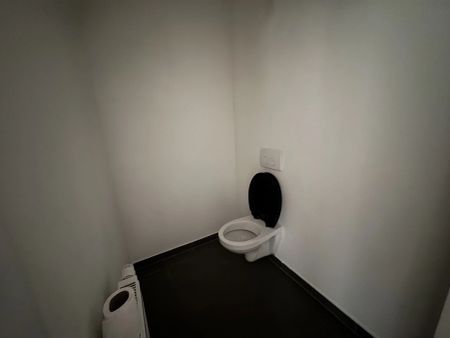 Sehr geräumige 3 Zimmer Genossenschaftswohnung mit Balkon - Photo 2