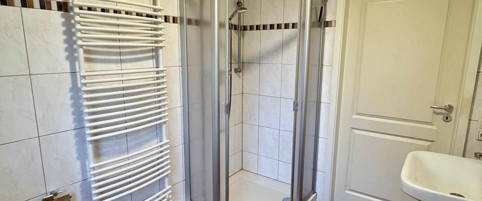 Lichtdurchflutete Pärchen- und Singlewohnung – ruhig, modern & gemütlich - Photo 1