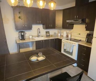 Appartement à louer 4 1/2 demi sous-sol / Cession de bail - Photo 4