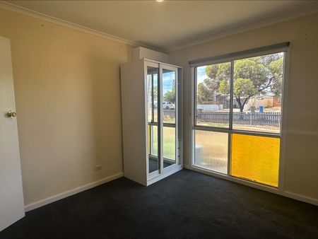 7 Holmes Street, Kalgoorlie - Photo 4