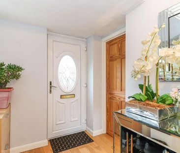 4 bedroom detached house to rent - Photo 3