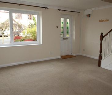 2 bedroom terraced house to rent - Photo 3