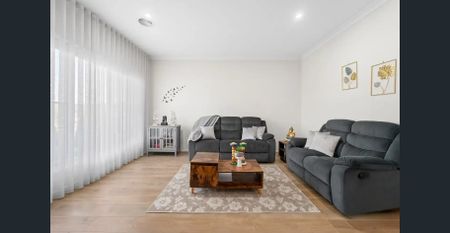 Modern Four-Bedroom Family Home in Smith Lane Estate!! - Photo 2