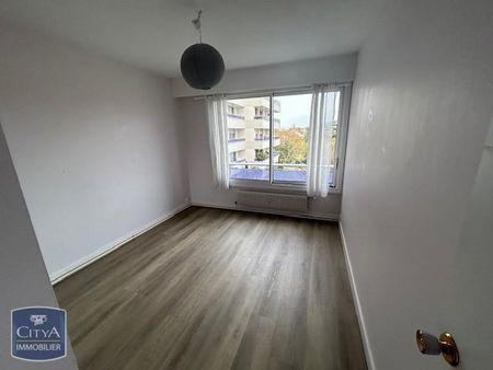 Location Appartement 4 pièces 93m² BOURGES 18000 - Photo 4