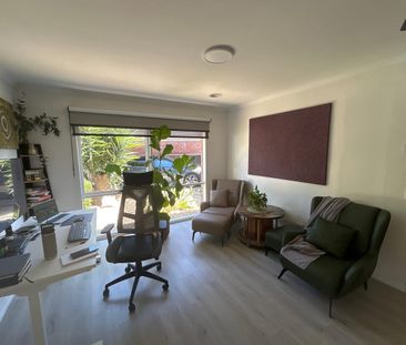 Quiet Court Living in Central Wodonga - Photo 2