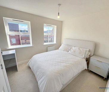 2 bedroom semi-detached house to rent - Photo 6