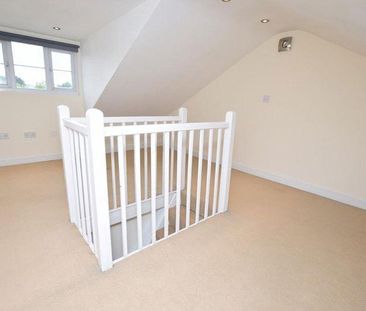 3 bedroom terraced house to rent - Photo 2
