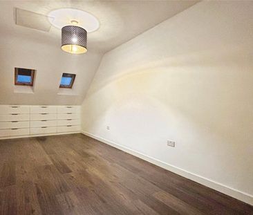 3 bedroom house to rent Bitterling Street, CH66 - Photo 1