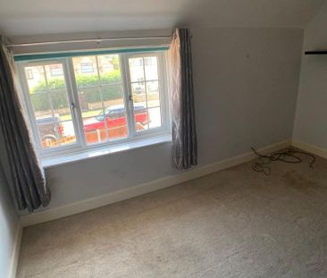 3 bedroom terraced house to rent - Photo 6