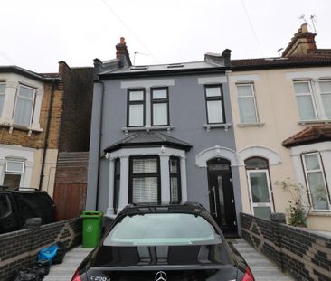 1 bedroom in a house share to rent - Photo 5