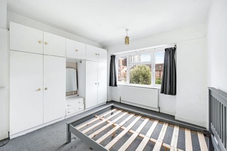 4 bedroom terraced house to rent - Photo 4