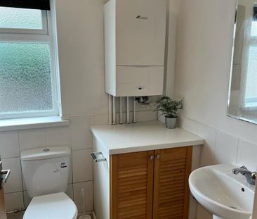 Room For Rent Bertha Street, Pontypridd - Photo 3