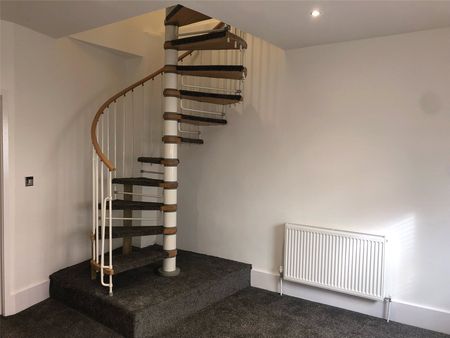 2 bedroom apartment to rent Clarendon Road, Southsea, PO4 - Photo 5