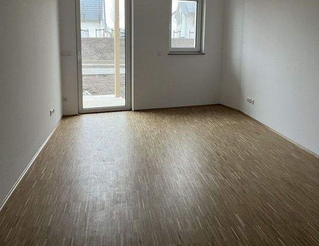 Hochwertiger Erstbezug! Neubau, schöne Terrasse, modernes Bad, Fußbodenheizung! - Photo 1