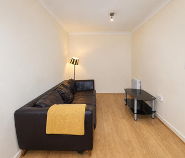 3 bedroom apartment to rent - Photo 1