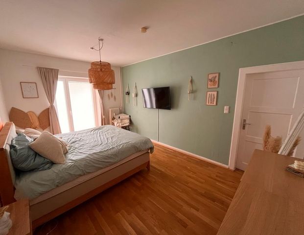 NEUSTADT 3 ZI. 83 QM RUHIGER SONNENBALKON 855€ - Foto 1