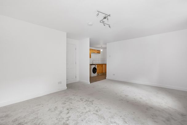 Thistley Court, Greenwich, SE8, London - Photo 1