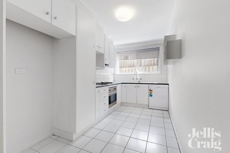 2/1C Kangaroo Road, Murrumbeena - Photo 3