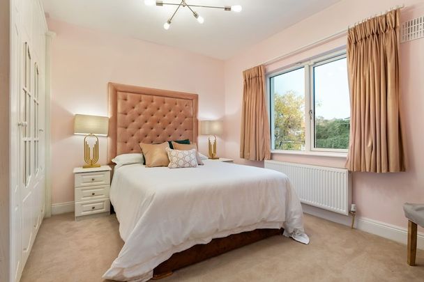 52 AVOCA PARK, BLACKROCK, CO. DUBLIN, A94 E3T3 - Photo 1